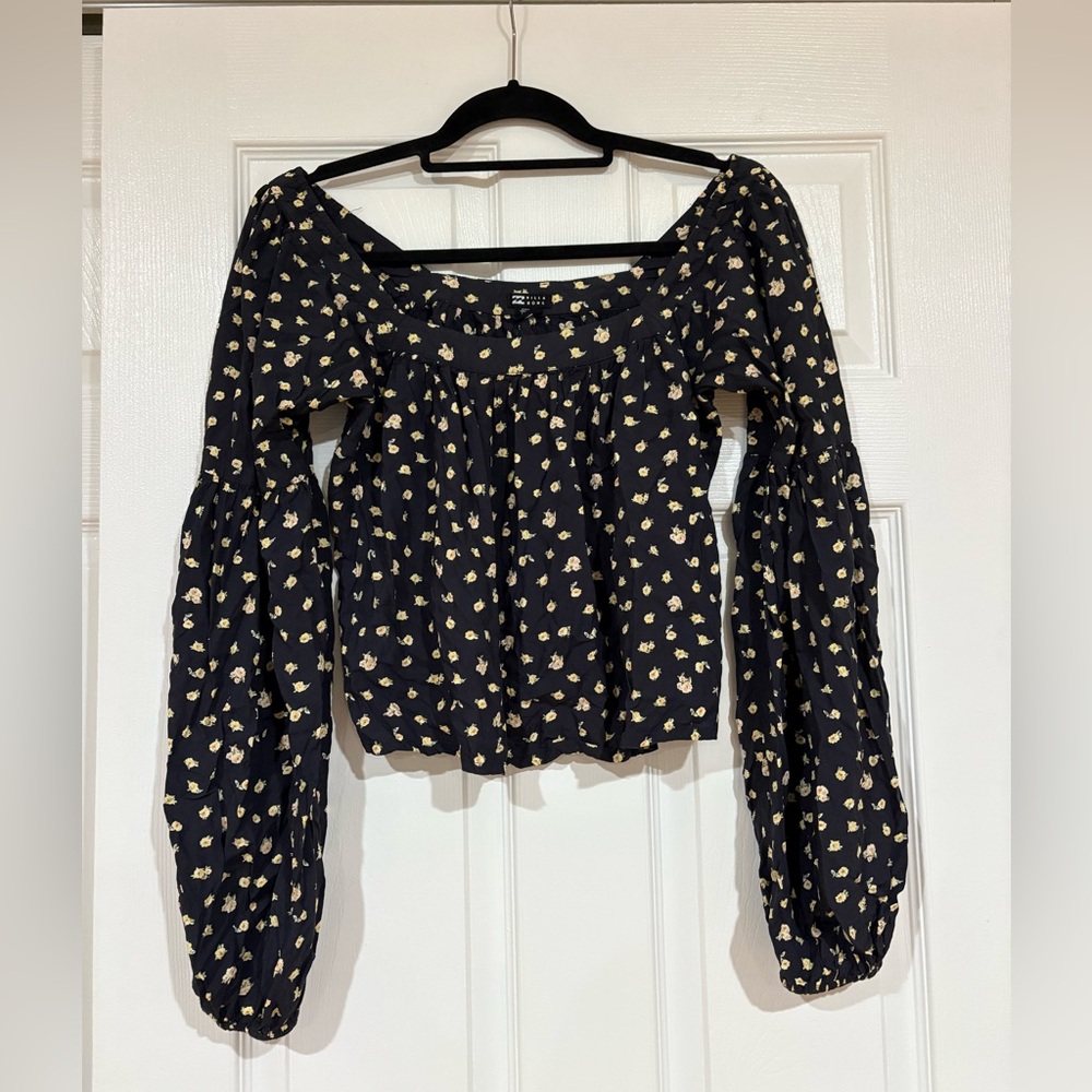 Billabong Long Puff Sleeve Floral Flowy Babydoll Top size medium